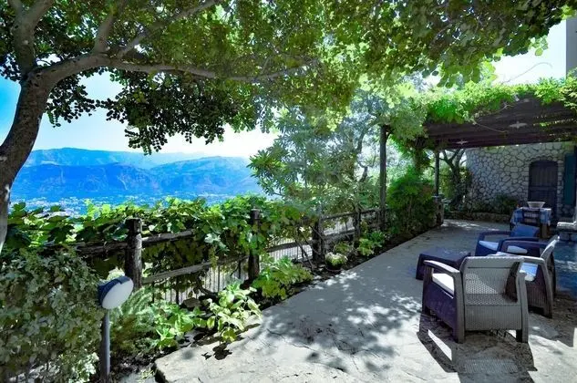 Casa La Giuggiola With Private Pool Sea View Garden and Parking - Oda