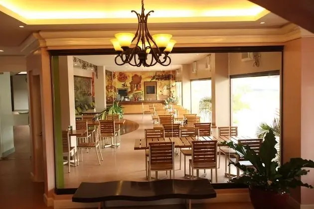 Casa Leticia Business Inn - Yerinde Yemek