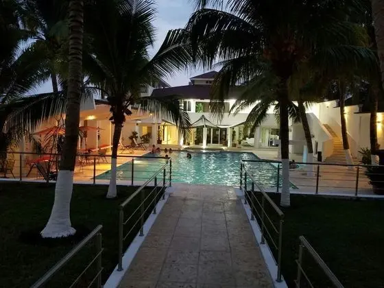 Casa Margarita Hotel And Paradise