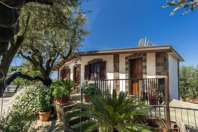 Casa Mattia Large Charming Apartment in the Countryside - Oda