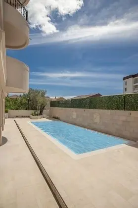 Casa Mia Rooms and Apartments - Havuz