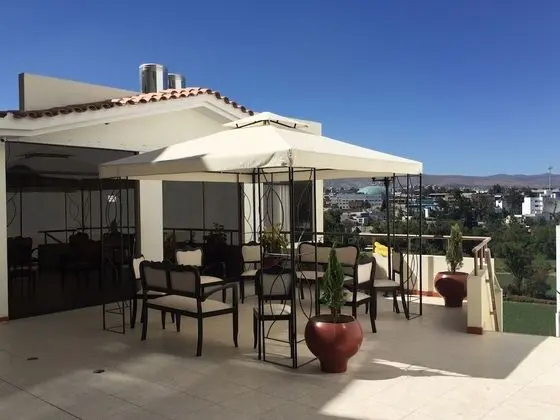 Casa Mores Inn