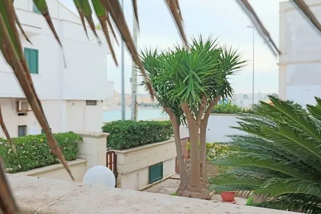 Casa Olimpia in Otranto 6 Guests