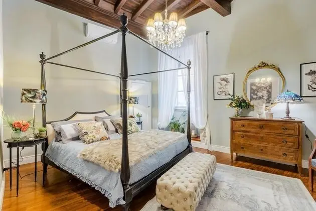 Casa Pitt a Luxury 3 Bedrooms Apartment Offering Private View Over the Amphiteatre Square Inside the Walls of Lucca