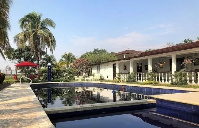 Casa Regis Campestre Finca Agroturistica - Havuz