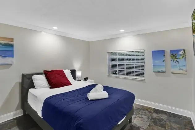 Casa Ria Luxury House w Private Pool Near Aventura Mall - Oda