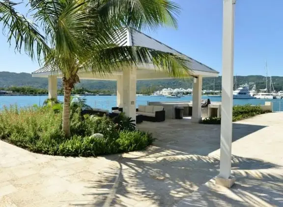 Casa Vacacional en Bahía de Montego - Dış Mekan