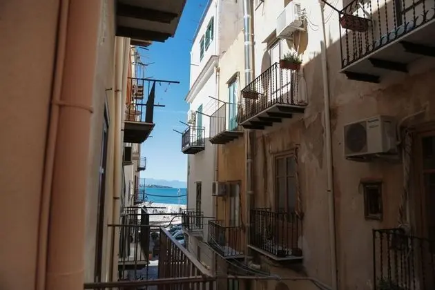Casa Vitrani