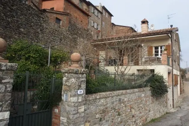 Casabella With Hot Tub In The Garden