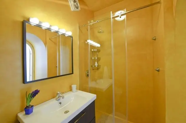 Casale Fralisa - Marvelous Terrace and hot tub With sea View - Banyo Özellikleri