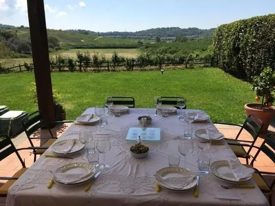 Casale vicino al Golf Nazionale - Yerinde Yemek