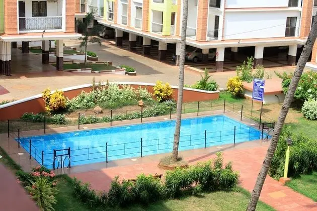 CasaMelhor Modern Appt Candolim CM080 - Havuz