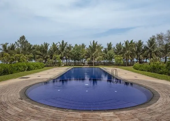 CASAMIA Oceanfront Condo Nilaveli - Havuz