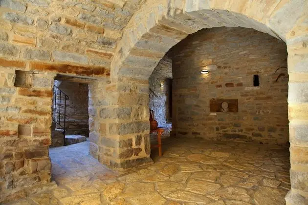 Casas Pirineo turismo rural con historia - Lobi