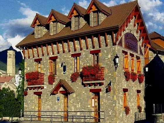 Hotel Casbas - Dış Mekan