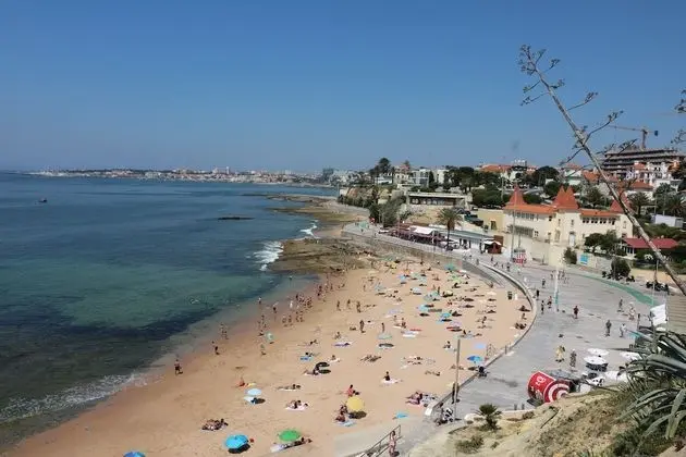 Cascais Estoril Apartment Near the Beach