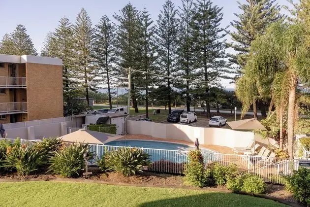 Cashelmara Beachfront Apartments - Dış Mekan