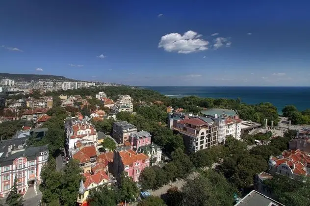 Hotel & Casino Cherno More - Genel