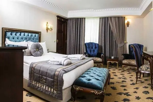 Cassiel Hotel - 9