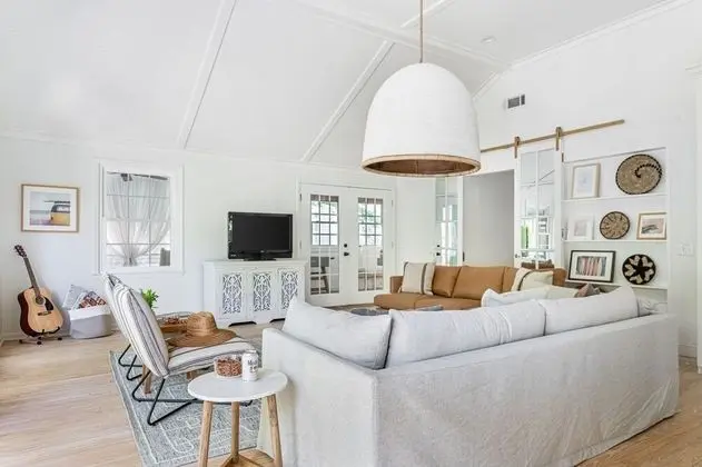 Cast Away by Avantstay Stunning Modern Home Near Beach w/ Two Kitchens - İç Mekan
