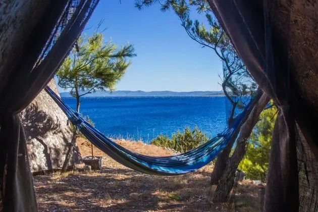 Cast Away - Eco Village