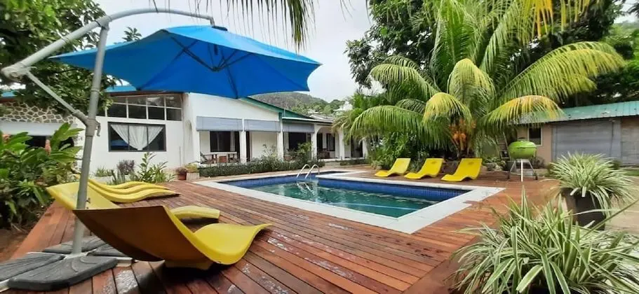 Castaway Lodge