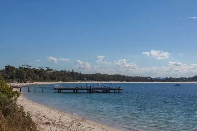 Castaways Unit 1, 17 Shoal Bay Road - Plaj