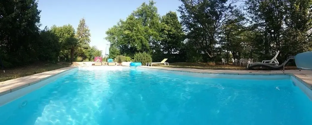Villa Castel Appartement Indépendant - Havuz