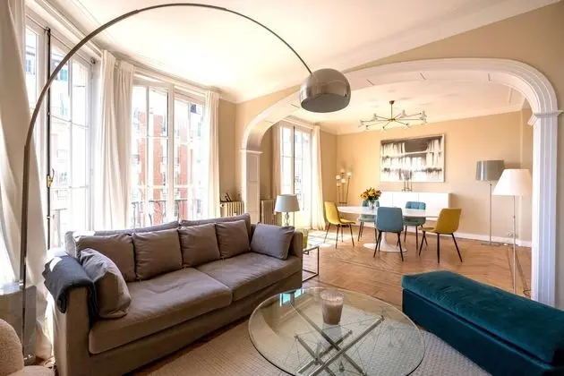 Castel Cozy Residence