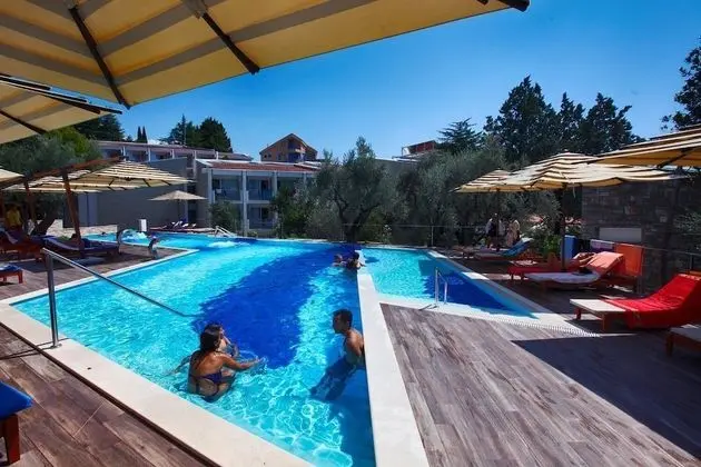 Hotel Castellastva - Havuz