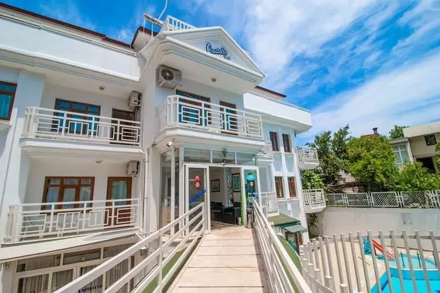 Castello Hotel & Aparts - Dış Mekan