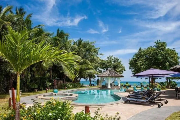 Castello Beach Hotel - Havuz