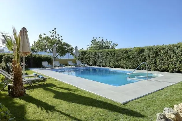 Castello Villa Daphnes - Private Pool & Whirlpool - Havuz