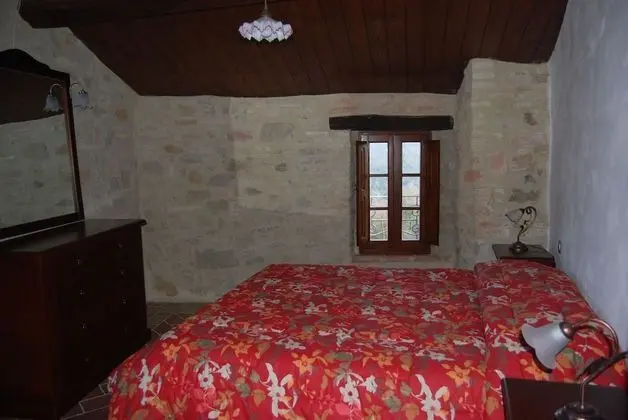 Castello di Cisterna - Oda