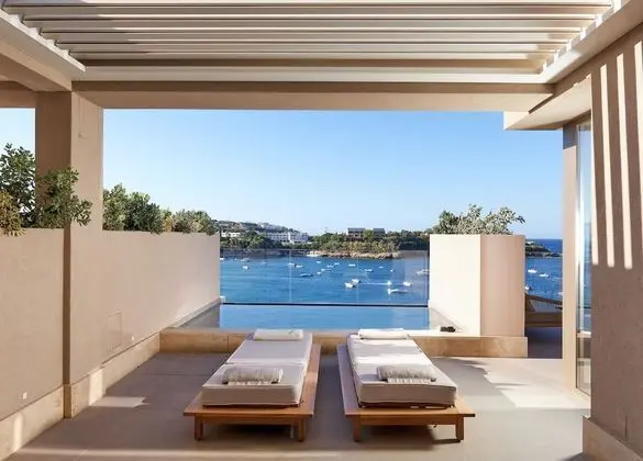 Castello Infinity Suites