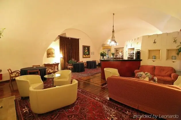 Castello Rosso - Genel
