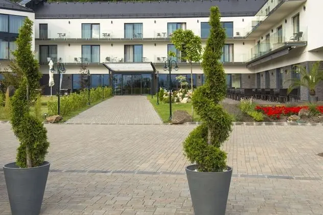 Castellum Hotel Hollókő - Dış Mekan