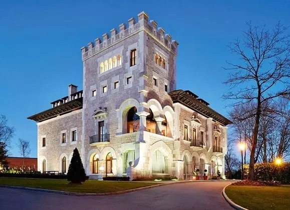 Castillo del Bosque la Zoreda - Genel