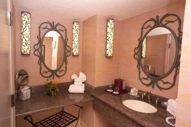 Castillo Real, an Ascend Collection hotel