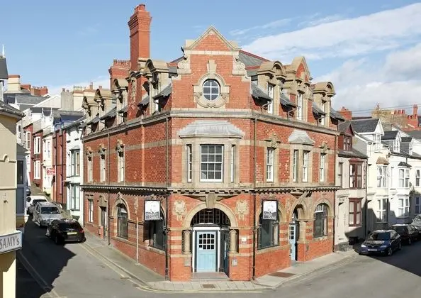 Castle Hotel