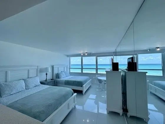 Castle Beach Apartments