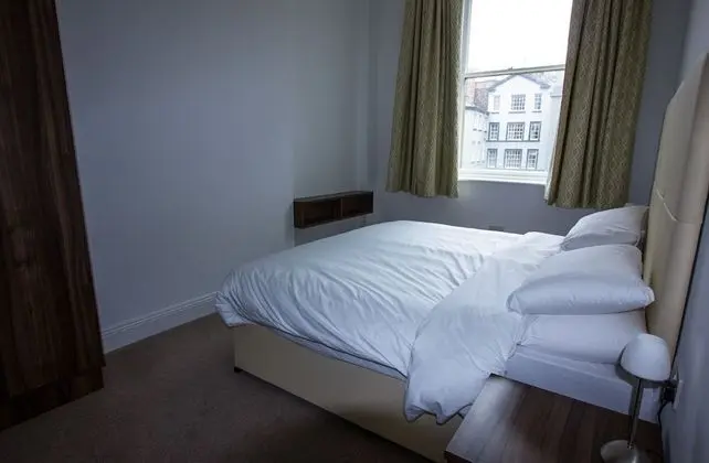 The Castle Collection - 14 Cook Street - Oda