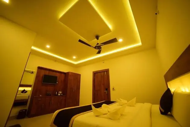 Castle Continental Premium Hotel - Oda