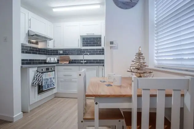 Castle Cove - 1 Bedroom Apartment - Tenby - İç Mekan