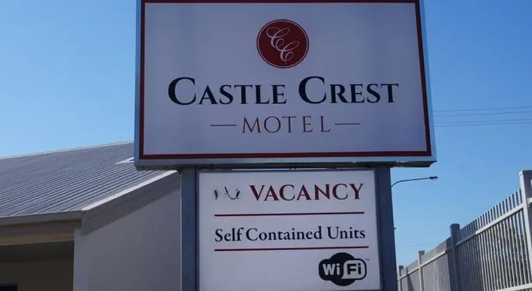 Castle Crest Motel - Dış Mekan