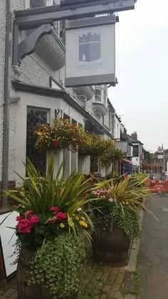 Castle Hotel - 1