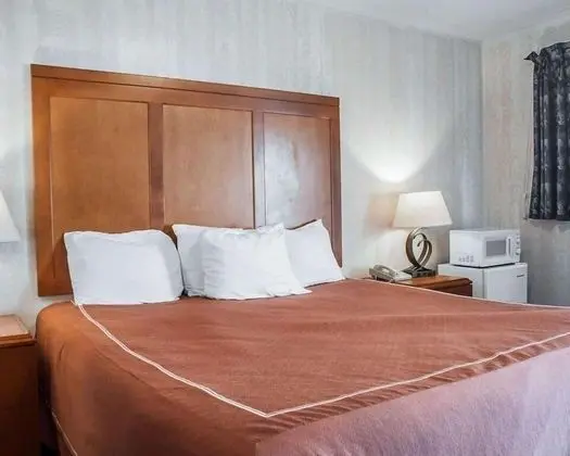 Castle Inn & Suites - Oda