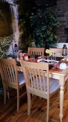 Castle Lodge B&B - Yerinde Yemek