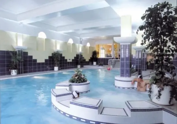 Castle Hotel Macroom - Havuz