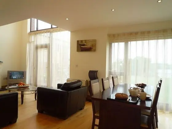 Castle Quay Holiday Homes - İç Mekan